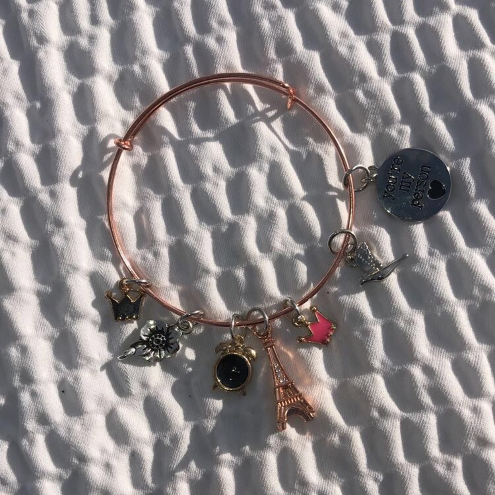 Hand designed charm bracelets - Picture 3 of 8